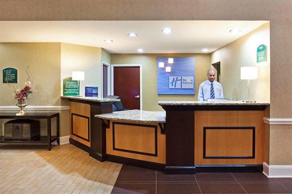 Comfort Inn & Suites Greenwood Near University Eksteriør billede
